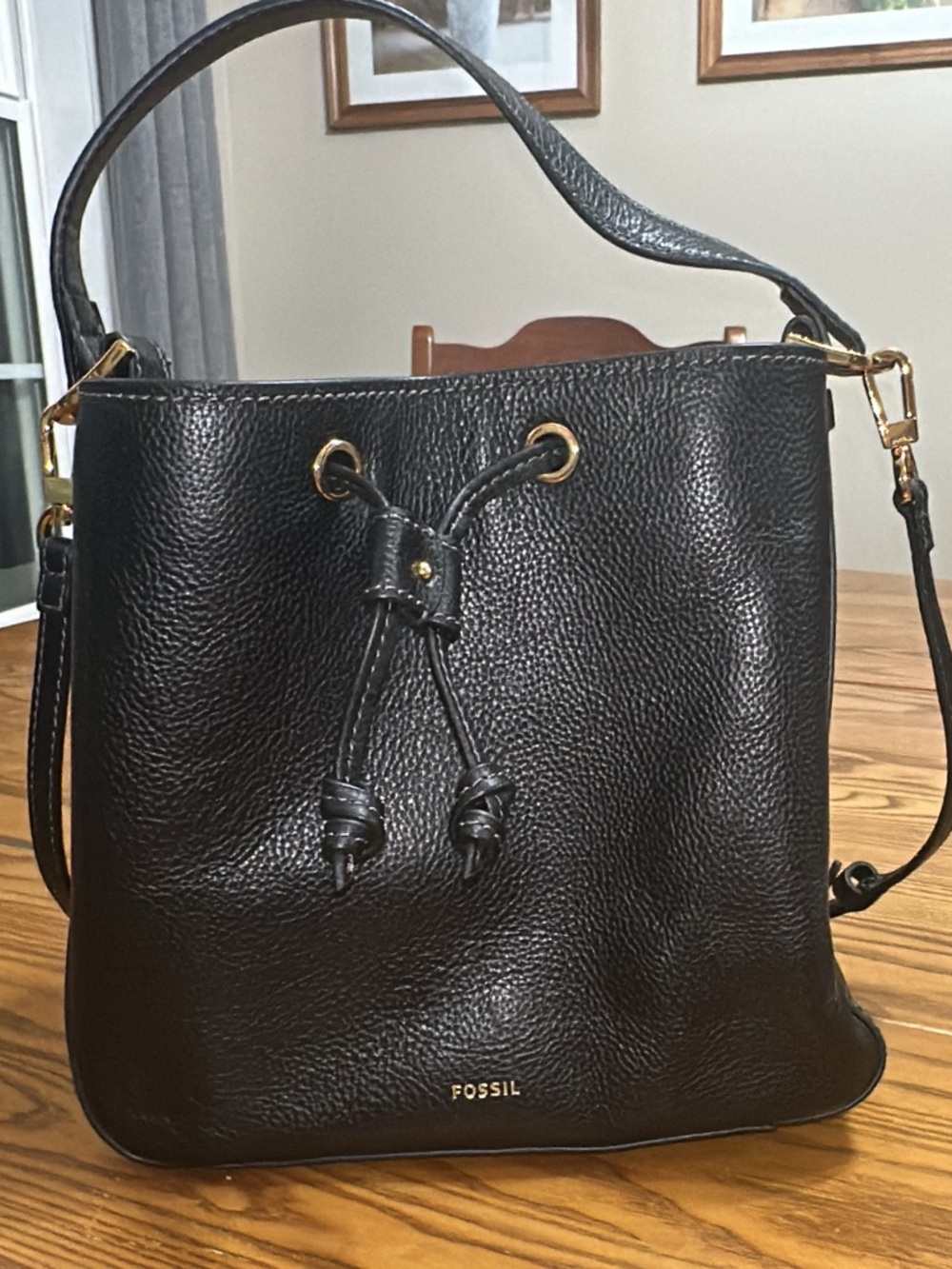 FOSSIL Tessa Bucket Crossbody leather W6.5" x D 3.0" x H 6.5" (bahsy15)